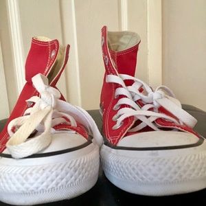 Converse red and white chuck Taylor’s